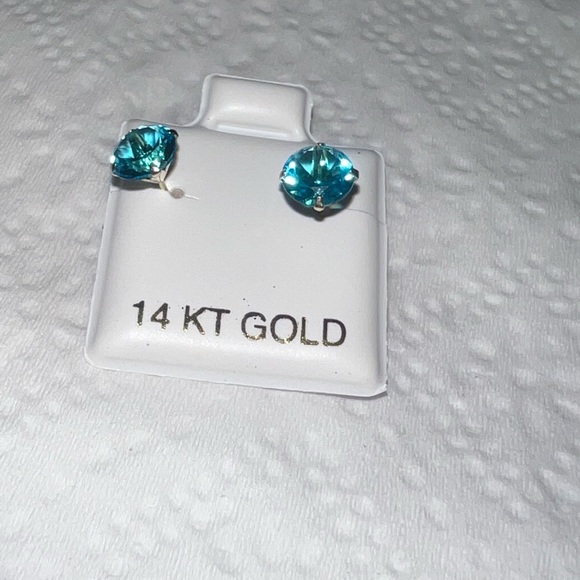 14k 7mm light blue Cz December gem Italian gold stud earrings - Picture 2 of 3